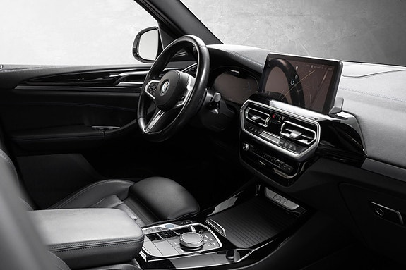 BMW iX3 29 of 29