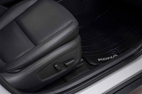 Hyundai Kona 23 of 30