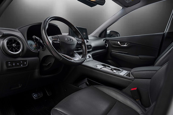 Hyundai Kona 16 of 30
