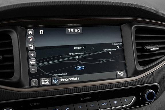 Hyundai IONIQ 13 of 25