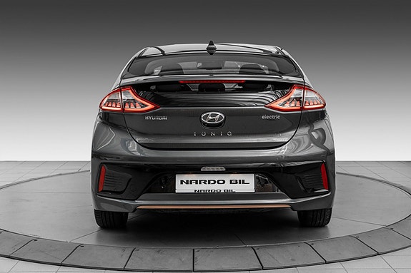 Hyundai IONIQ 4 of 25