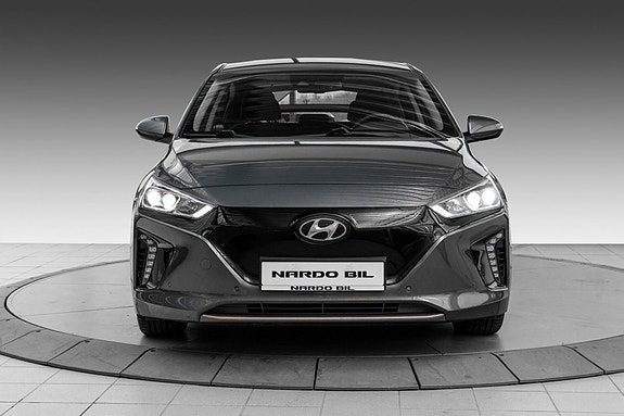 Hyundai IONIQ 2 of 25