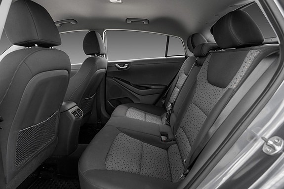 Hyundai IONIQ 21 of 25