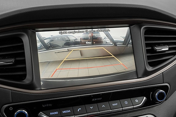 Hyundai IONIQ 14 of 25