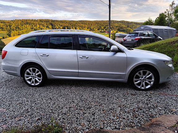Skoda Superb 5 of 18
