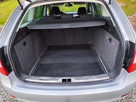 Skoda Superb 8 of 18