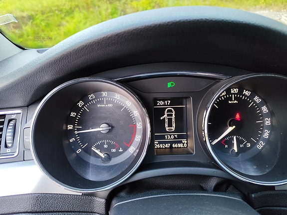 Skoda Superb 16 of 18