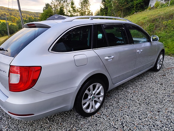 Skoda Superb 6 of 18