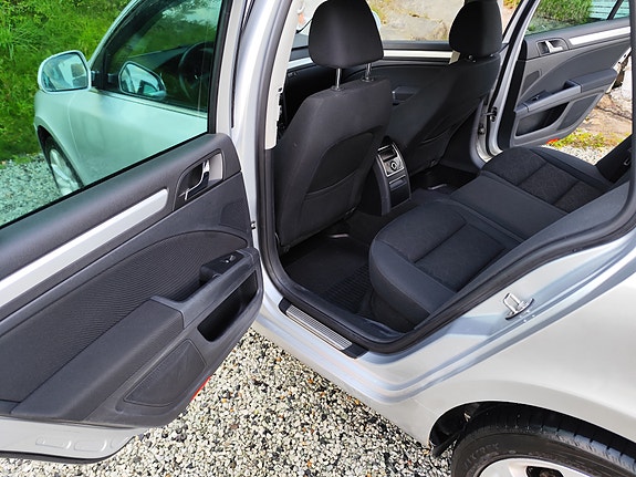 Skoda Superb 11 of 18