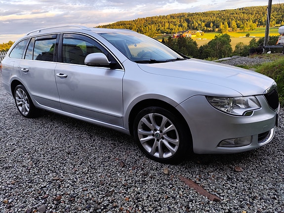 Skoda Superb 4 of 18