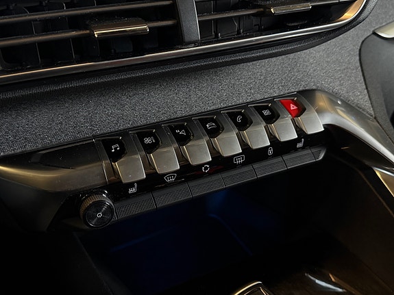 Peugeot 3008 24 of 28