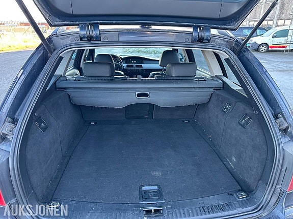 BMW 5-Serie 11 of 14