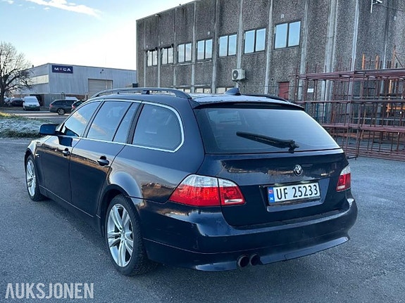 BMW 5-Serie 4 of 14