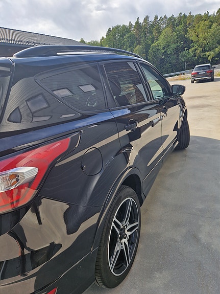 Ford Kuga 6 of 18
