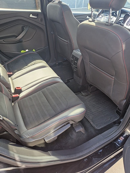 Ford Kuga 8 of 18