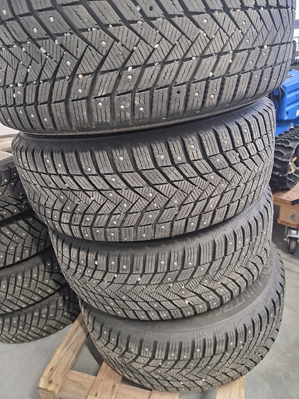 Ford Kuga 16 of 18