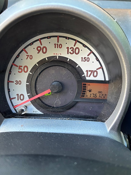 Toyota Aygo 3 of 11