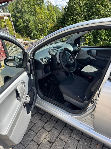 Toyota Aygo 9 of 11
