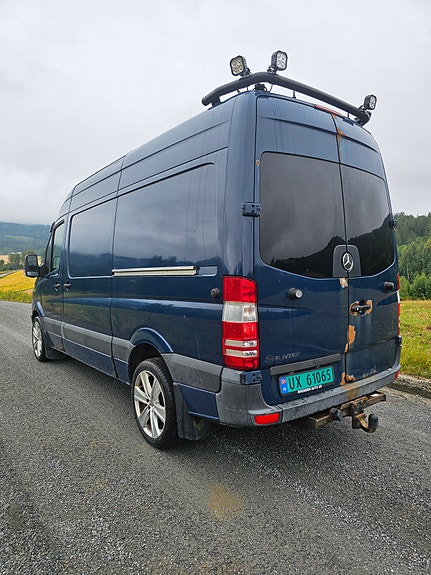 Mercedes-Benz Sprinter 319 2 of 4