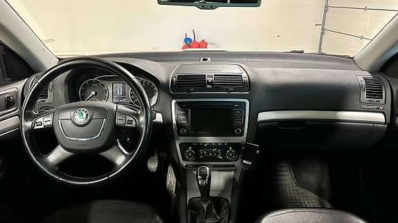 Skoda Octavia 10 of 19