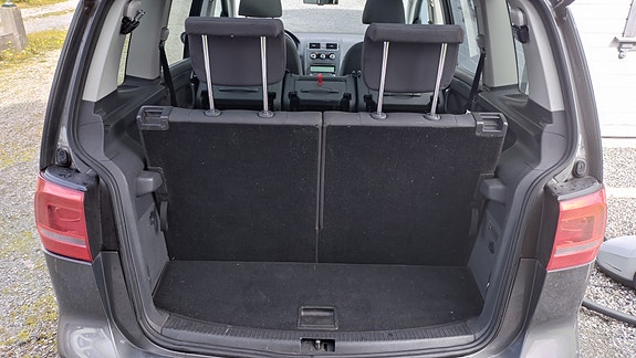 Volkswagen Touran 26 of 30