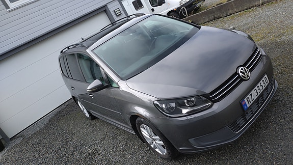 Volkswagen Touran 6 of 30