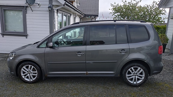 Volkswagen Touran 9 of 30