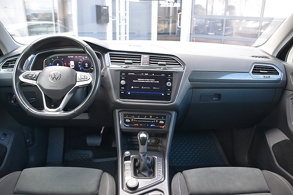 Volkswagen Tiguan 19 of 30