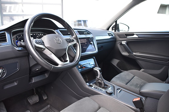 Volkswagen Tiguan 11 of 30