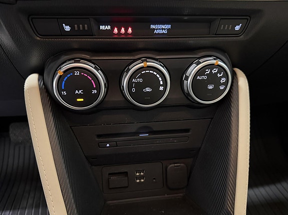 Mazda 2 15 of 26