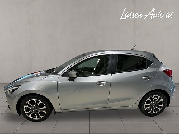 Mazda 2 3 of 26