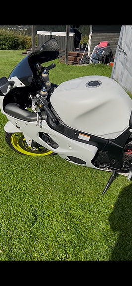 Suzuki GSX-R 1000 4 of 4
