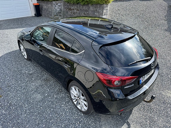 Mazda 3 2 of 16
