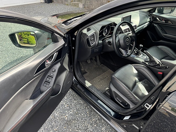 Mazda 3 10 of 16
