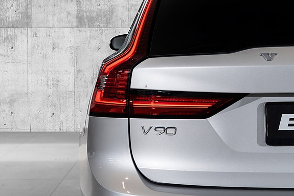 Volvo V90 8 of 30