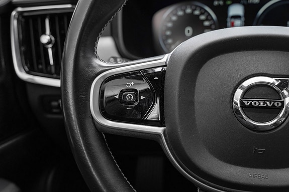 Volvo V90 23 of 30