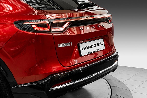 Honda e:Ny1 8 of 24