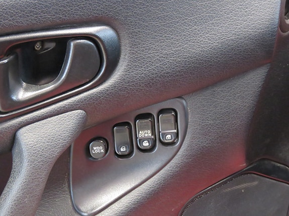 Mitsubishi 3000 GT 11 of 21