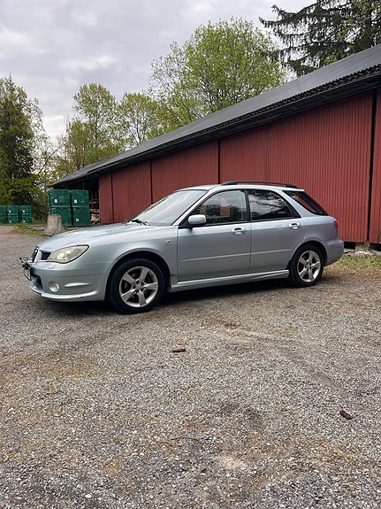 Subaru Impreza 6 of 17