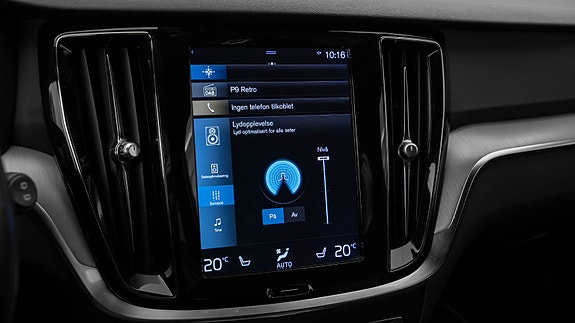 Volvo V60 Cross Country 20 of 30