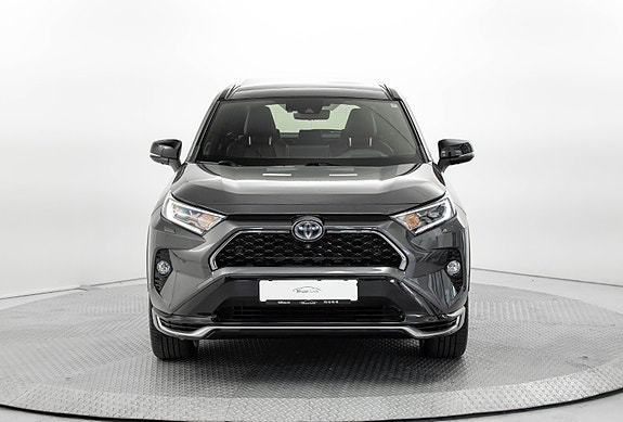 Toyota RAV4 3 of 30