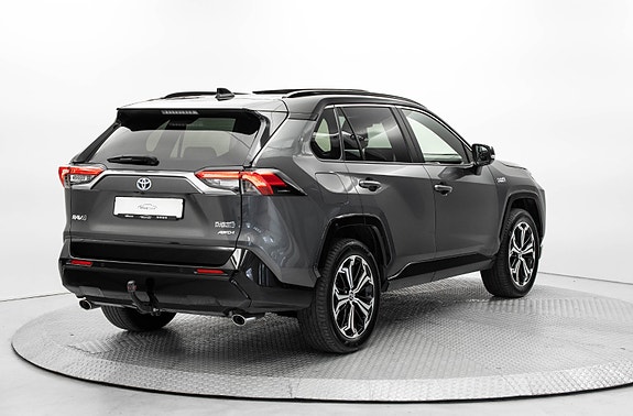 Toyota RAV4 5 of 30