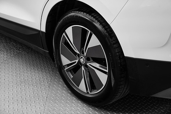 Skoda Enyaq 7 of 30