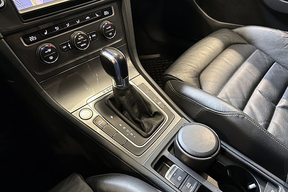 Volkswagen e-Golf VII 19 of 20