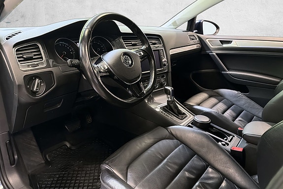 Volkswagen e-Golf VII 10 of 20