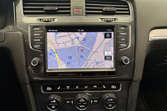 Volkswagen e-Golf VII 18 of 20
