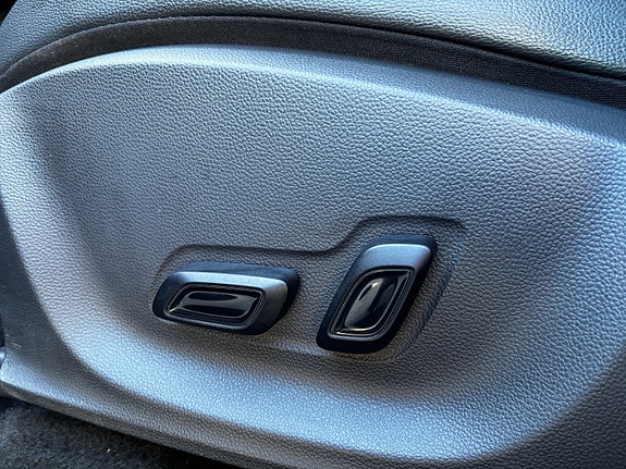 MG ZS EV 15 of 30