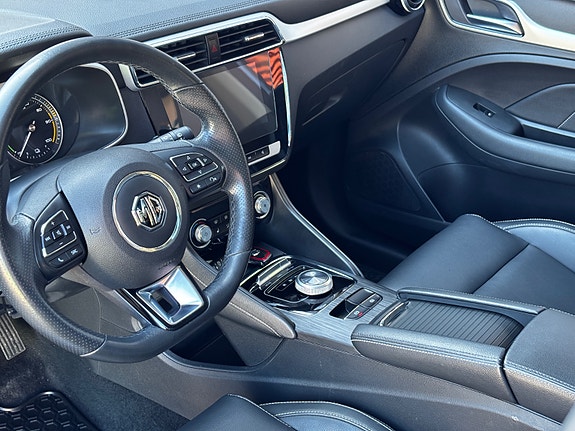 MG ZS EV 19 of 30