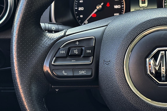 MG ZS EV 30 of 30