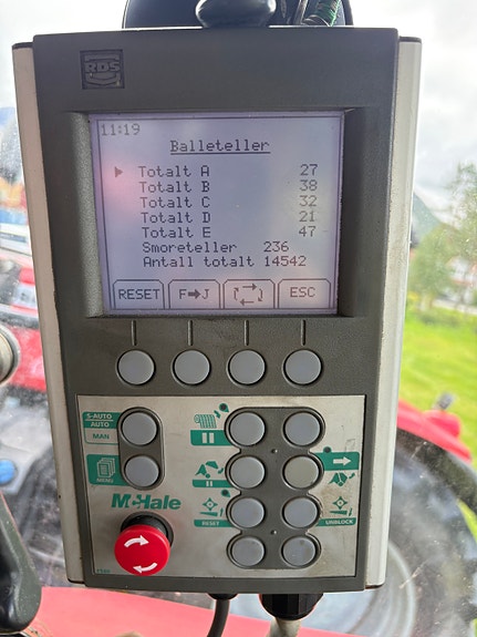Mchale F560 6 of 10